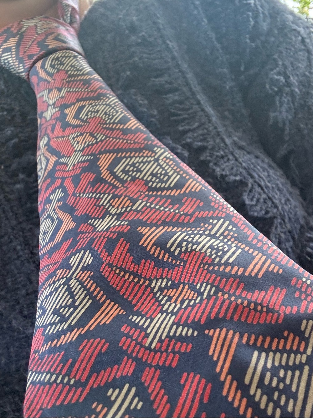Yves Saint Laurent Red and Gold Patterned Silk Tie